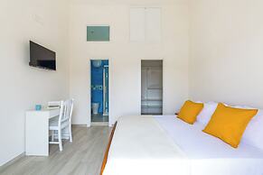 Chiara Modern Apartment