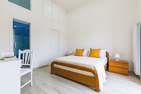 Chiara Modern Apartment