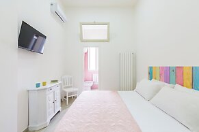 Chiara Modern Apartment