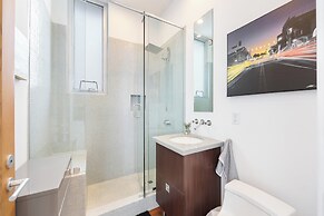 Venice View by Avantstay Walk to Venice Beach Rooftop, Ice Bath, Luxe 