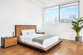 Venice View by Avantstay Walk to Venice Beach Rooftop, Ice Bath, Luxe 