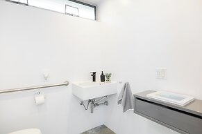 Venice View by Avantstay Walk to Venice Beach Rooftop, Ice Bath, Luxe 