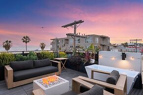 Venice View by Avantstay Walk to Venice Beach Rooftop, Ice Bath, Luxe 