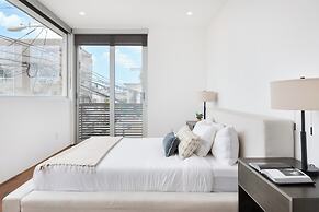 Venice View by Avantstay Walk to Venice Beach Rooftop, Ice Bath, Luxe 