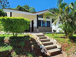 Casa Naranja Jungle Villa