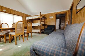 Beaufort Harbour Suites East Lodge