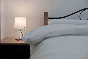 Irida With 1 Bedrooms and 1 Bathrooms