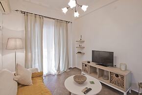 Irida With 1 Bedrooms and 1 Bathrooms
