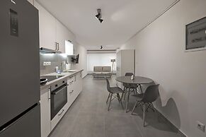 Studio Stratos With 1 Bathrooms
