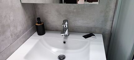 Studio Stratos With 1 Bathrooms