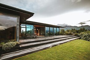 Aurum - Luxury Villa - Lake Views