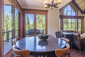 Lux Townhome Next to Village by Sierra Getaways