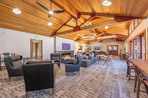 Lux Townhome Next to Village by Sierra Getaways