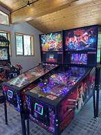 Lux Townhome Next to Village by Sierra Getaways