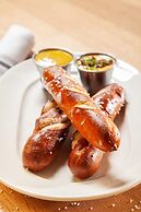 Lux Townhome Next to Village by Sierra Getaways