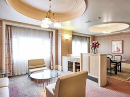 ROYAL PINES HOTEL CHIBA