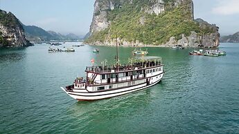 Garden Bay Legend 2 cruise