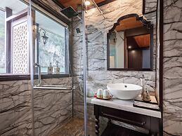 Garden Bay Legend 2 cruise