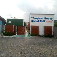 Tropical House and Mini Golf Yogyakarta