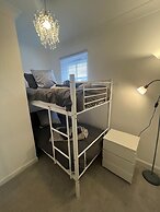 Ayr Refurbished May 2024 3 Bedroom 140m2 Detached House With Private G