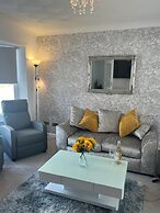 Ayr Refurbished May 2024 3 Bedroom 140m2 Detached House With Private G