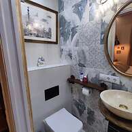 STUDIOS OR PRIVATE ROOMS