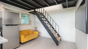 Gapyeong Nomadrium Poolvilla Pension