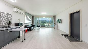 Gapyeong Nomadrium Poolvilla Pension