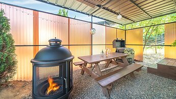 Gyeongju Yongcheonsu Caravan