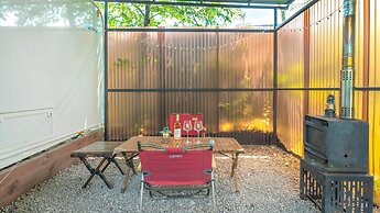 Gyeongju Yongcheonsu Caravan