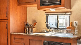 Gyeongju Yongcheonsu Caravan