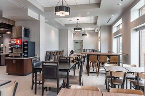 Drury Plaza Hotel College Station