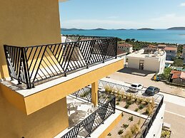 MEDITERANA Art Deco Resort