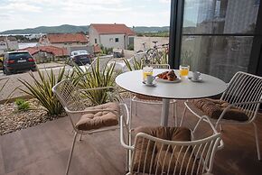 MEDITERANA Art Deco Resort