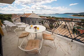 MEDITERANA Art Deco Resort