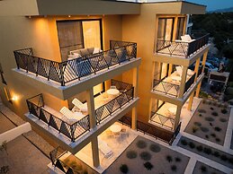 MEDITERANA Art Deco Resort