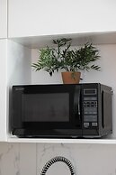 Spacious Apartment for 4 by Renters