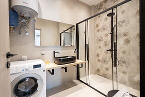 Spacious 3-bedroom Dual Apartment in City Centre