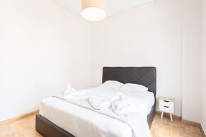 Spacious 3-bedroom Dual Apartment in City Centre