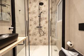 Spacious 3-bedroom Dual Apartment in City Centre