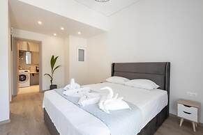 Spacious 3-bedroom Dual Apartment in City Centre