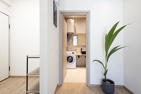 Spacious 3-bedroom Dual Apartment in City Centre