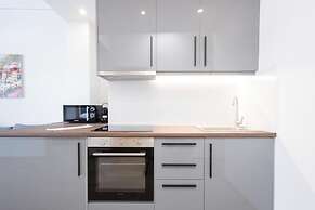 Spacious 3-bedroom Dual Apartment in City Centre