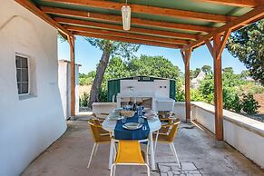 Trullo del Bosco In Martina Franca