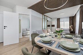 Wellness Resort & SPA Parking by Renters