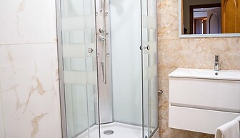 Elegância & Carros Hotel