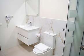 Elegância & Carros Hotel