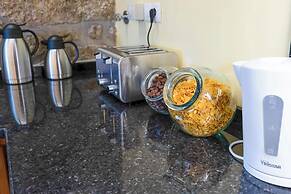 Elegância & Carros Hotel