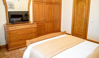 Elegância & Carros Hotel