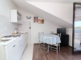 Apartments Karbuni By The Sea